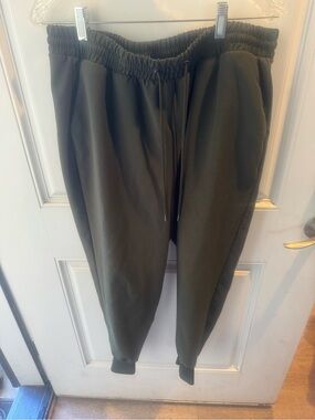torrid Black Elastic Waist Jogger Pants